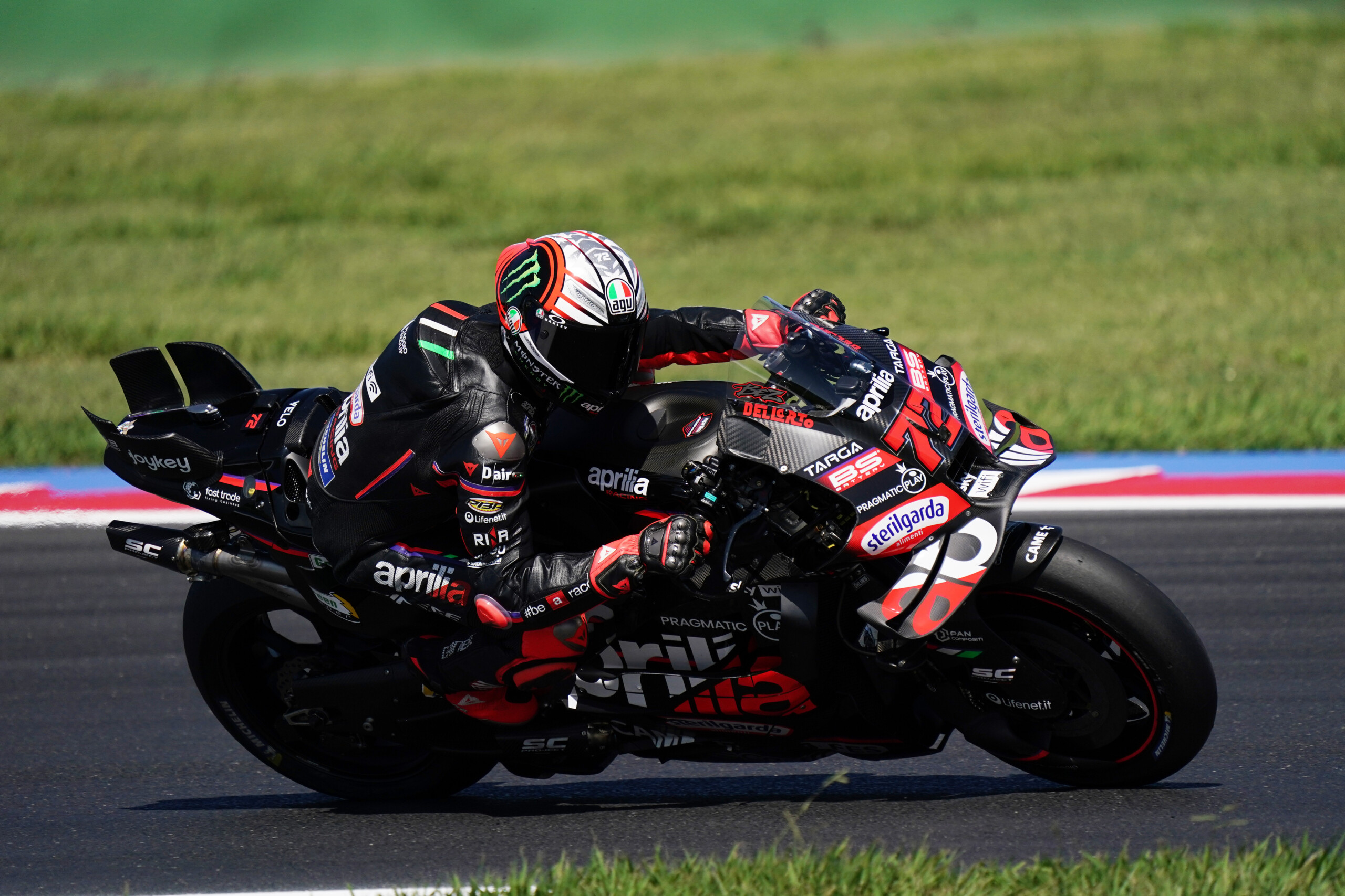 motogp gp du japon bezzecchi domine les pre qualifications bagnaia septieme scaled