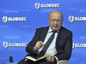 ukraine kubilius repondre a moscou le mur de drones est une priorite immediate
