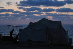 la farnesina prepare une evacuation de gaza y compris pour un nouveau ne atteint dune malformation