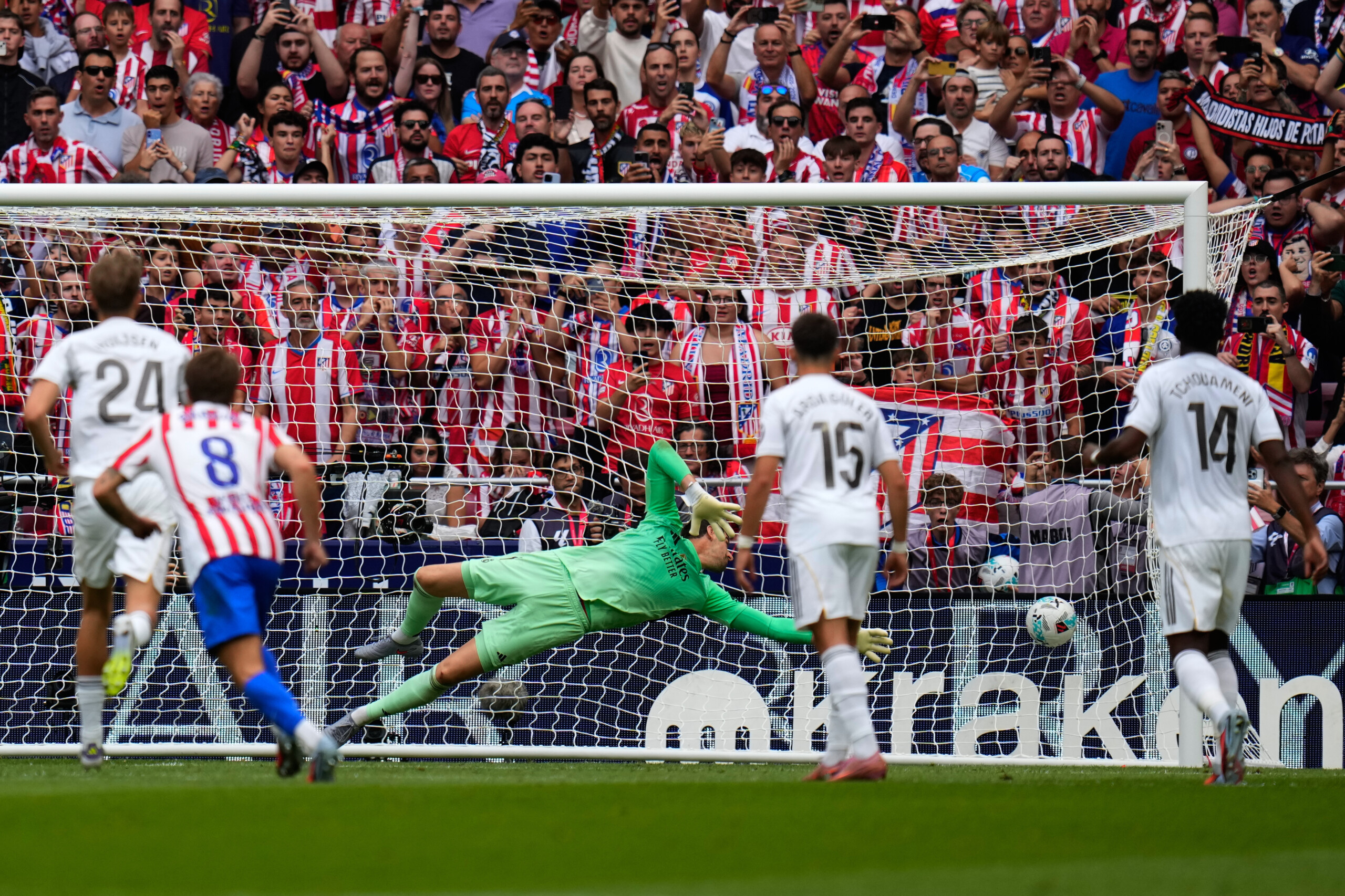 liga latletico corrige le real 5 2 dans le derby de madrid scaled