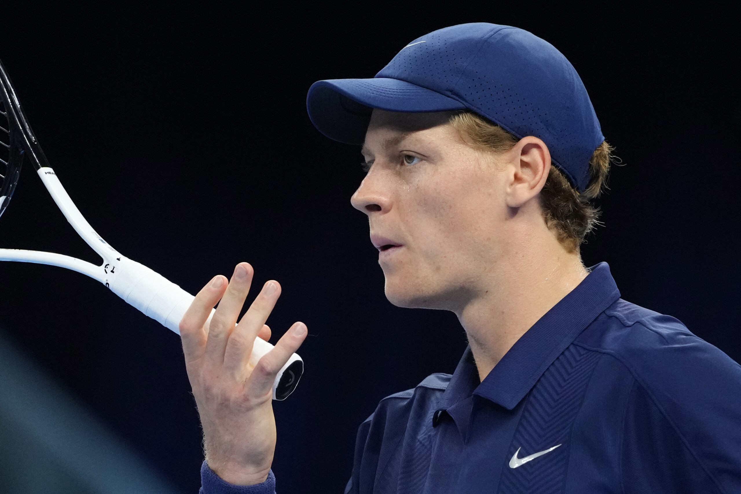 tennis atp pekin sinner bat atmane avec difficulte et se qualifie pour les quarts de finale scaled