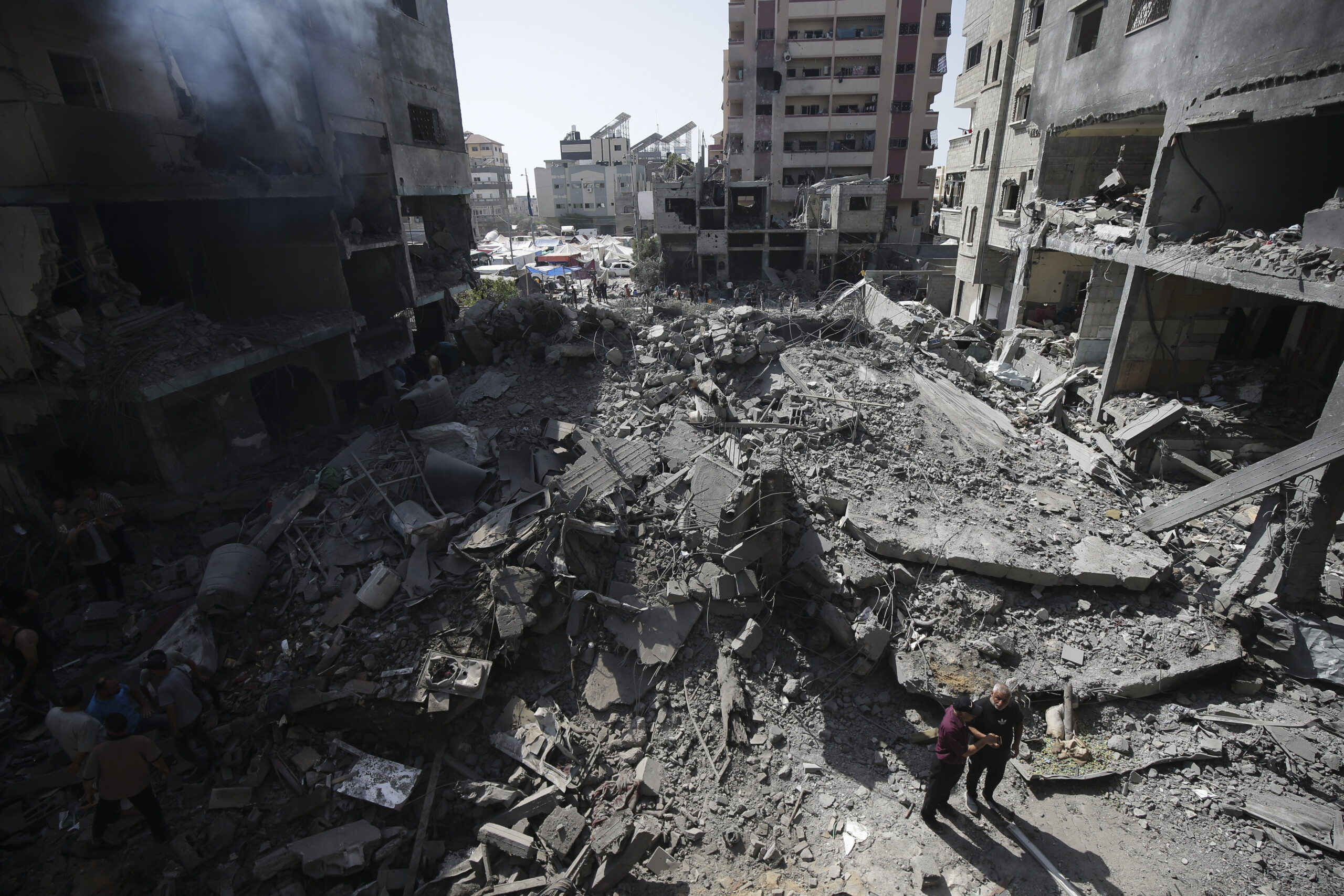 moyen orient bombardement israelien sur nuseirat au moins 8 morts scaled