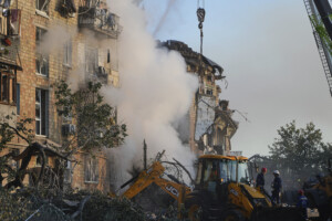 ukraine kiev attaque aerienne massive russe des centaines de drones et de missiles