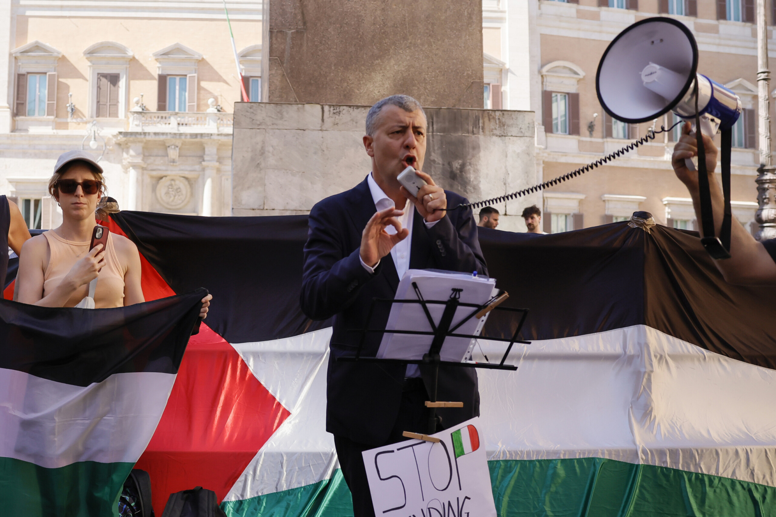 flottille scotto au premier signal darret disrael nous nous arreterons scaled