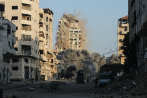 gaza attaques israeliennes sur la bande de gaza au moins 30 morts depuis laube