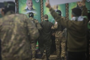 gaza source hamas aujourdhui nous commencons a etudier le plan trump