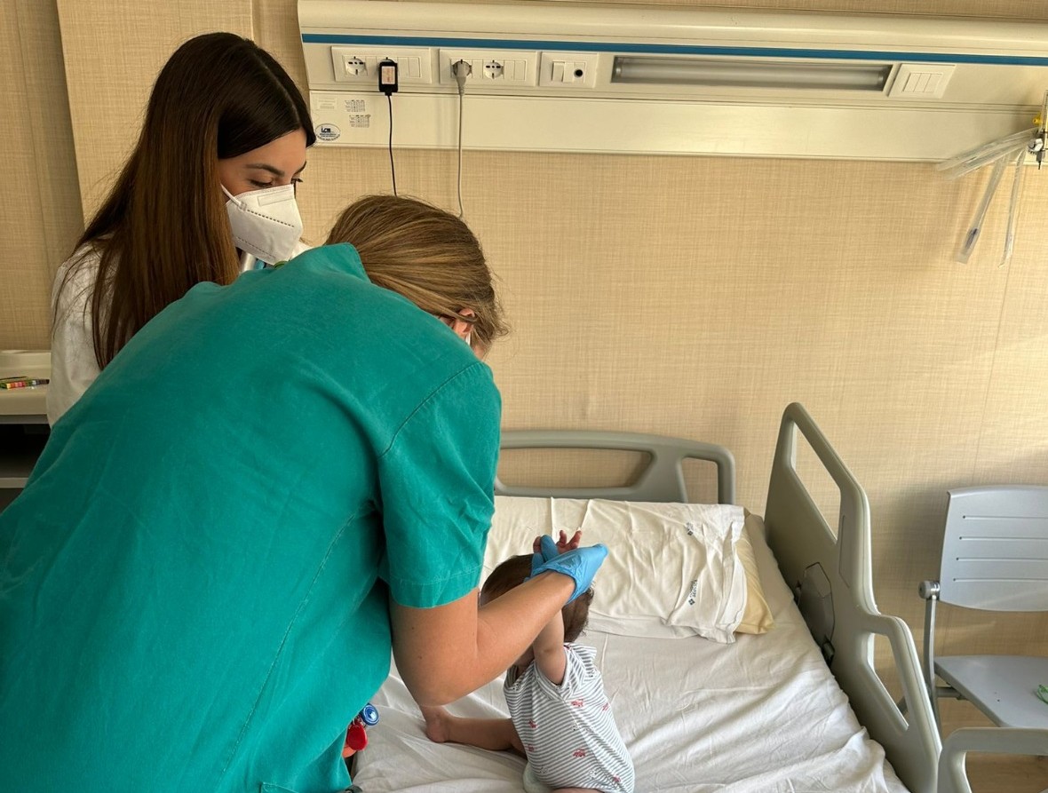 gaza un enfant dun an a lhopital santobono de naples