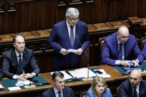 gaza tajani les palestiniens ne sont pas le hamas la reaction disrael depasse la legitime defense