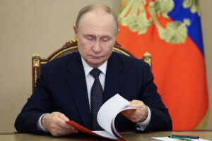 russie poutine la reponse a la militarisation de leurope sera convaincante