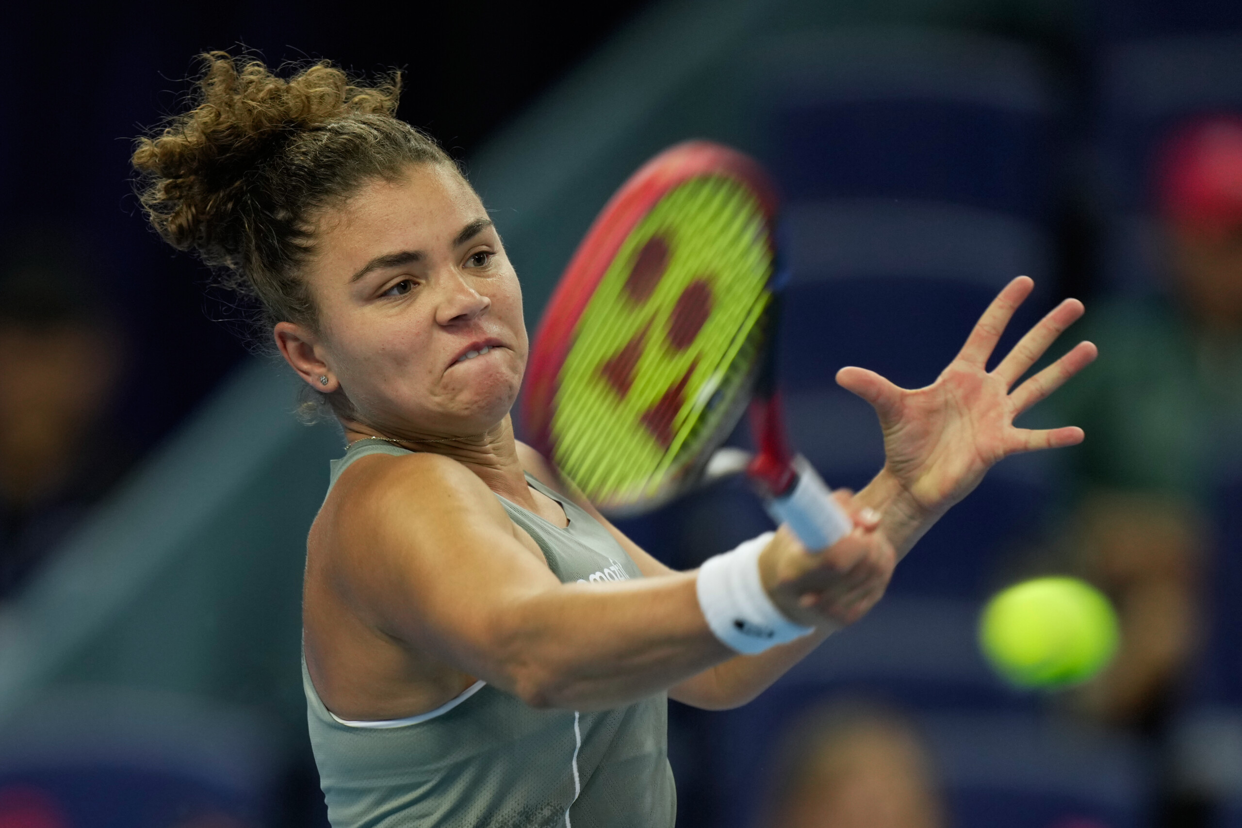 tennis wta pekin paolini se bat mais cela ne suffit pas anisimova en demi finale scaled