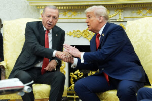 erdogan a trump larret des raids israeliens est essentiel pour la paix a gaza