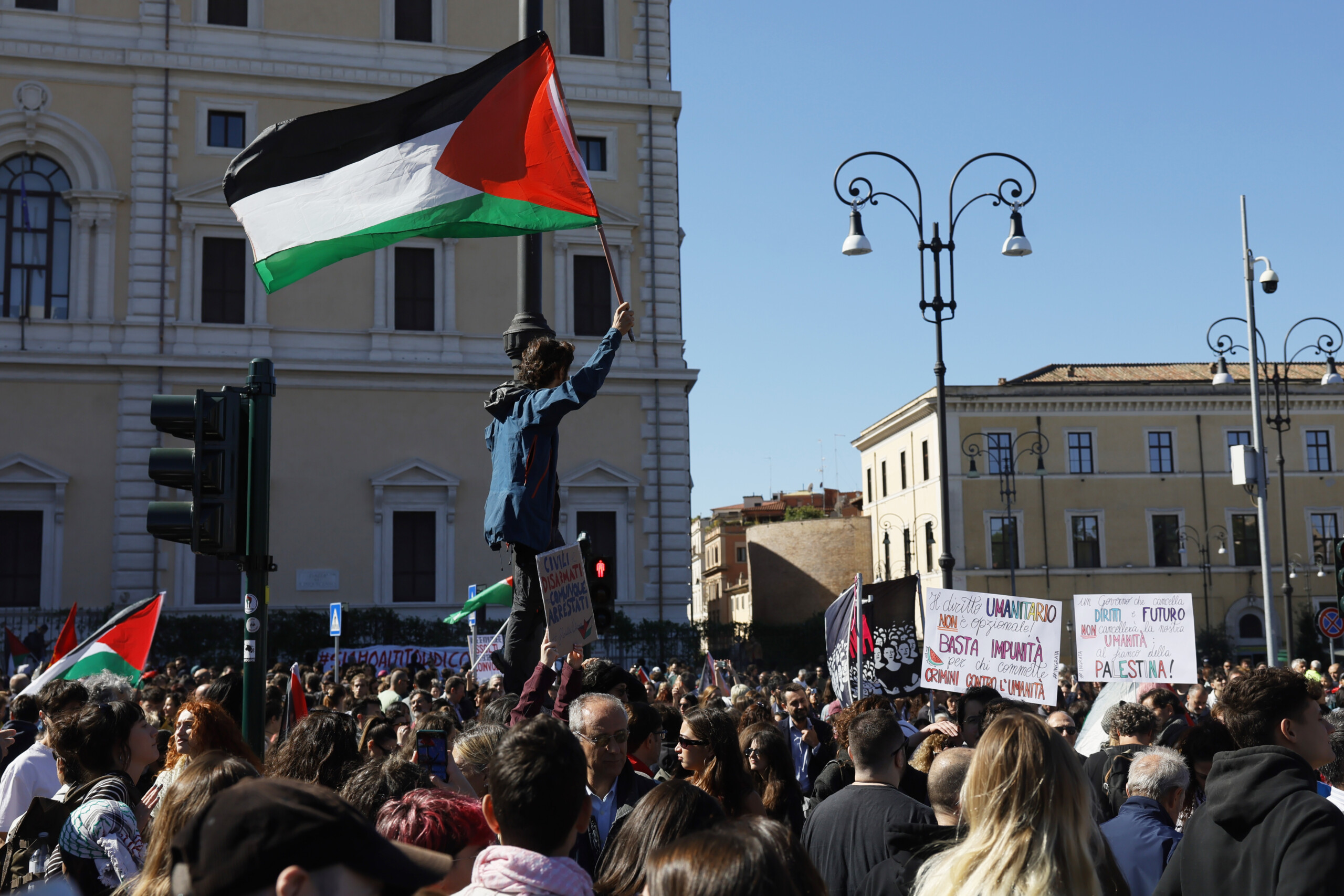 greve pour gaza fiom cgil participation tres elevee atteignant meme 80 scaled