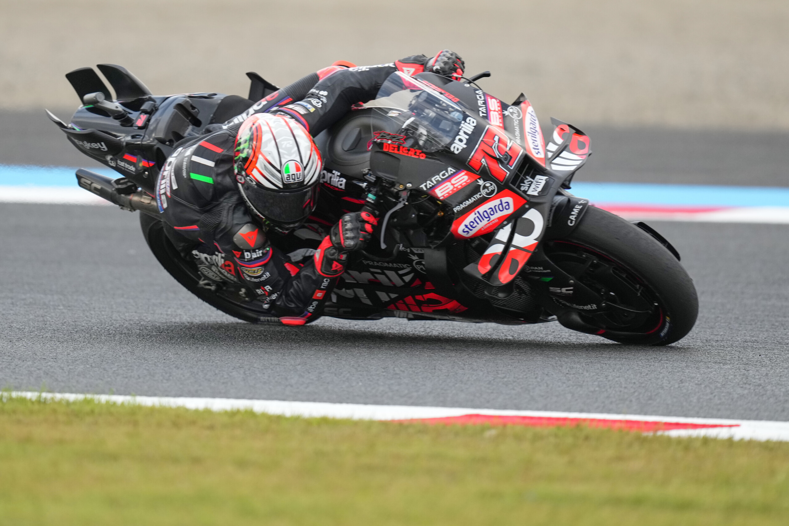 motogp en indonesie marquez et bagnaia en q1 bezzecchi le plus rapide lors des prequalifications scaled