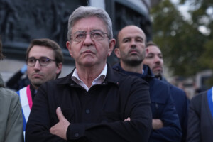 france melenchon le gouvernement est un cortege de revivals ca ne durera pas