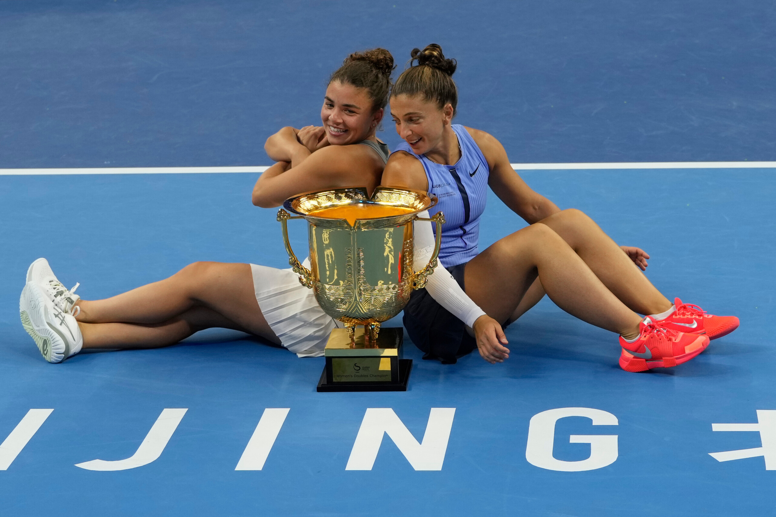 tennis errani and paolini were delighted to have defended our title in beijing scaled