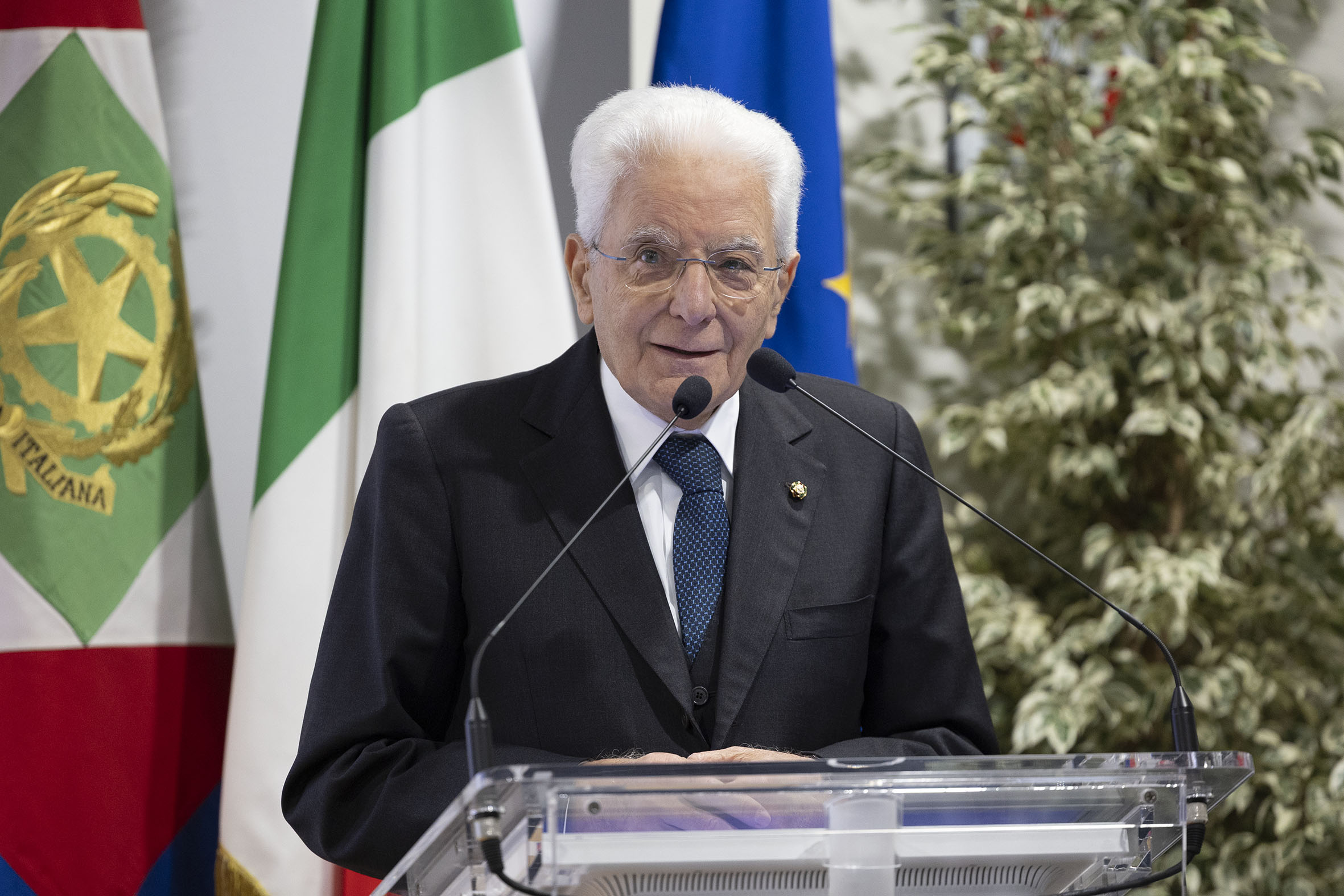 mattarella la paix doit redevenir lobjectif de lensemble de la communaute internationale