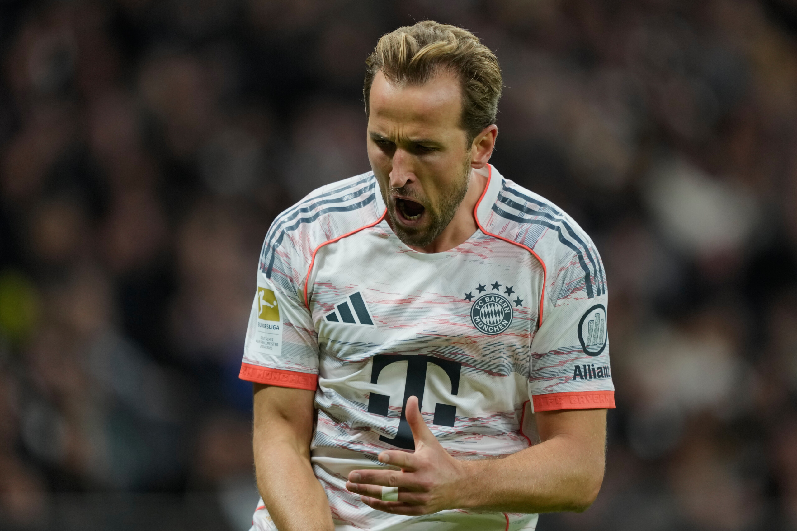 football kane renouveler mon contrat avec le bayern je suis pret a discuter honnetement scaled