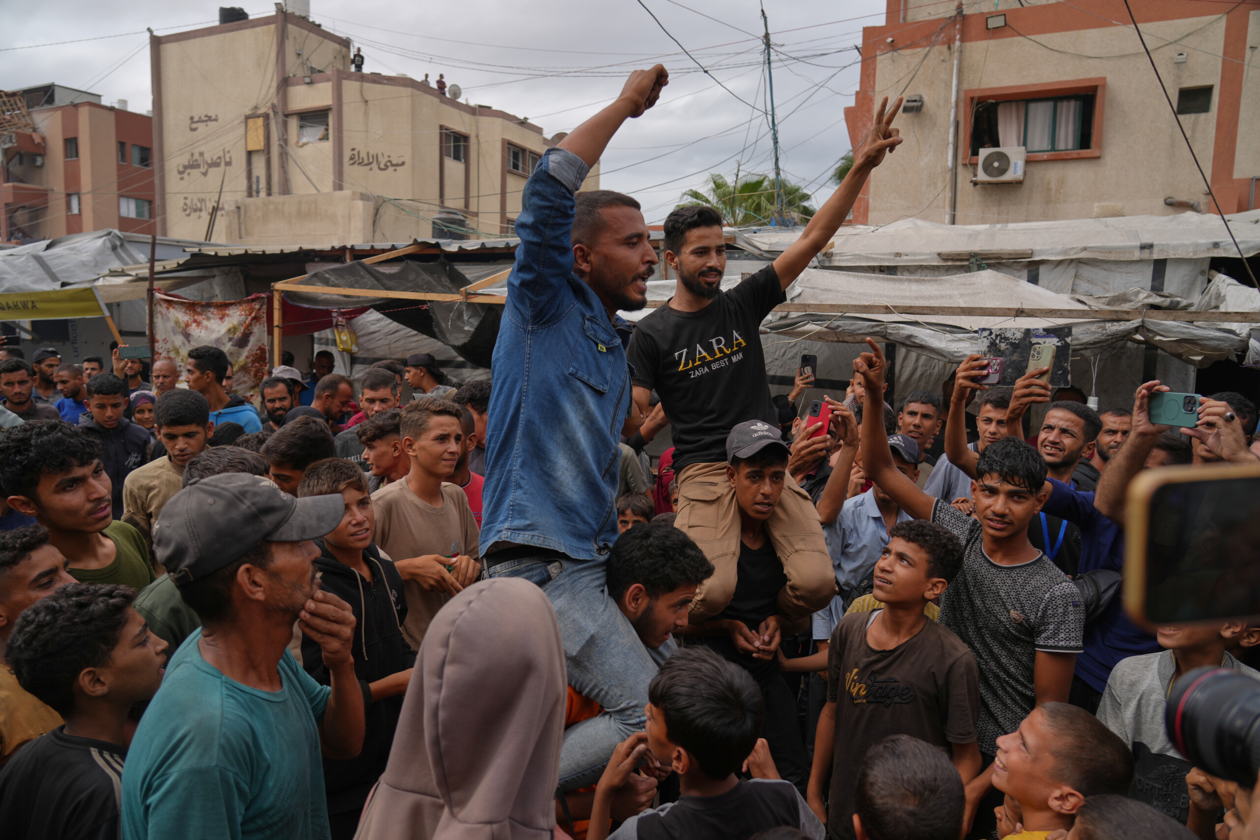 gaza selon les medias les habitants de lest de khan younis commencent a rentrer chez eux scaled