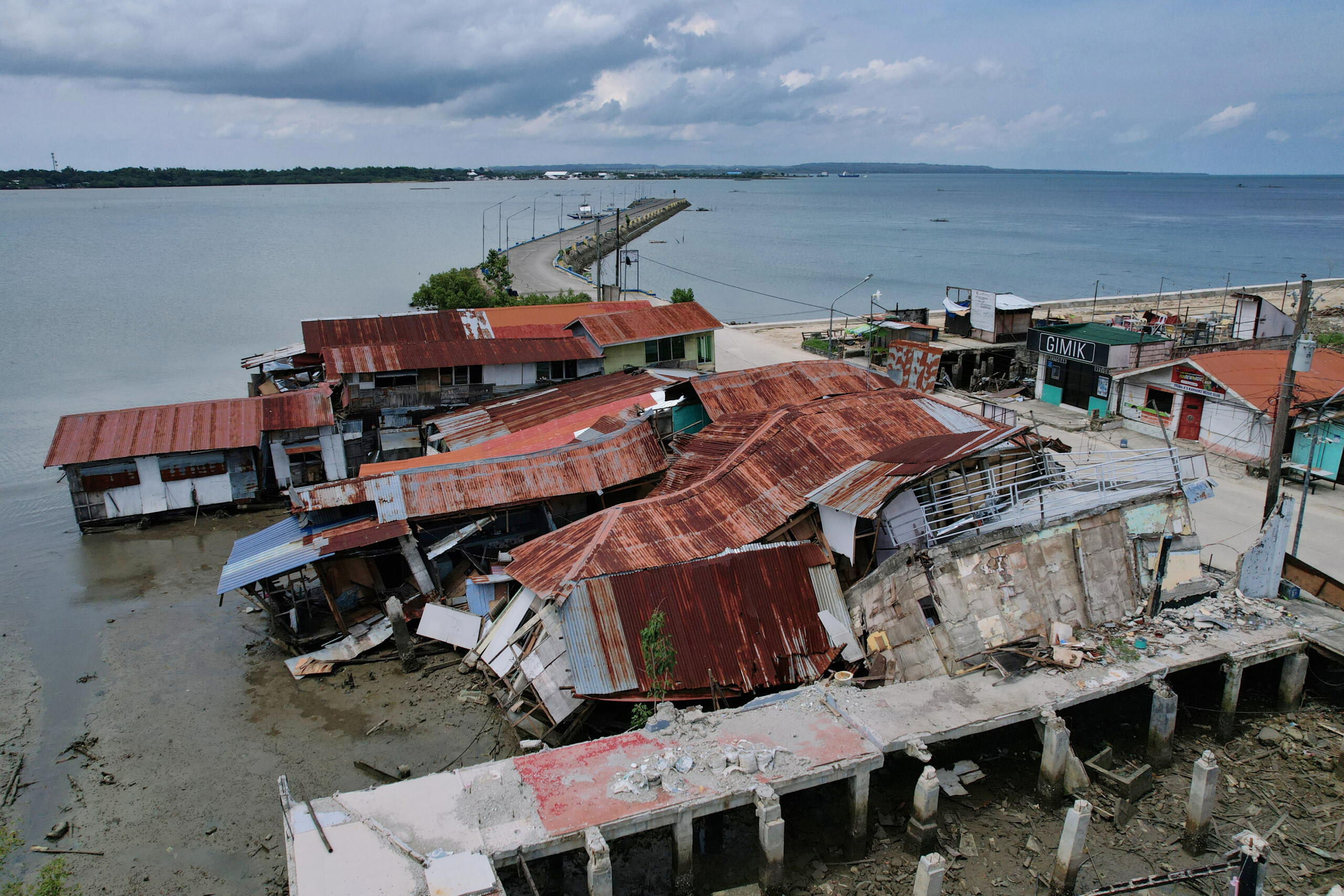 seismes seisme de magnitude 74 aux philippines alerte au tsunami scaled