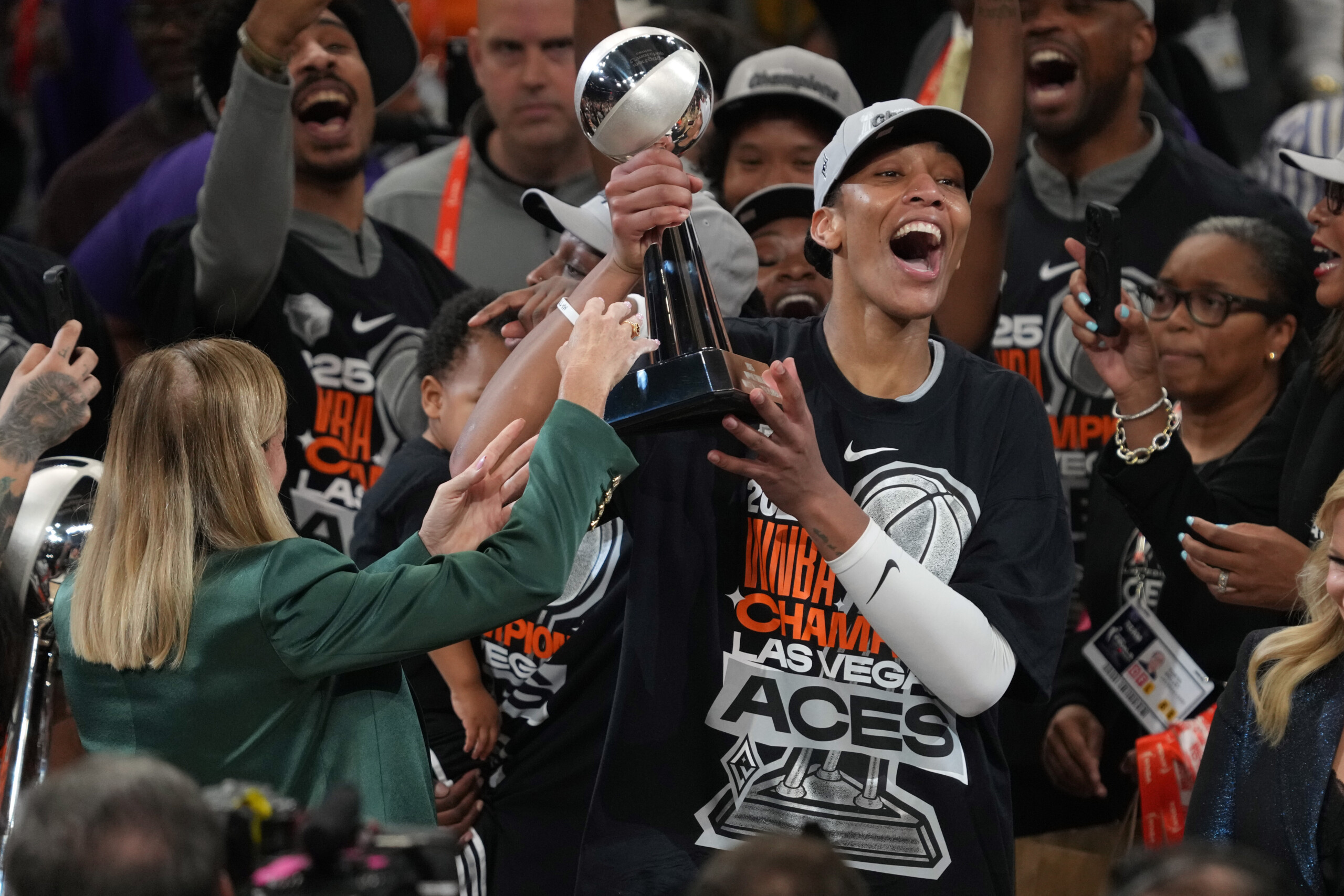 basket ball wnba troisieme titre pour les las vegas aces victoire contre les phoenix mercury scaled