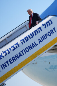 gaza trump rendra visite aux otages liberes a lhopital
