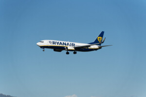 allemagne ryanair supprime 24 liaisons et 800 000 sieges en raison de taxes et de couts trop eleves
