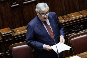 gaza tajani le succes du plan trump ne tient qua un fil mais il pourrait marquer un tournant historique