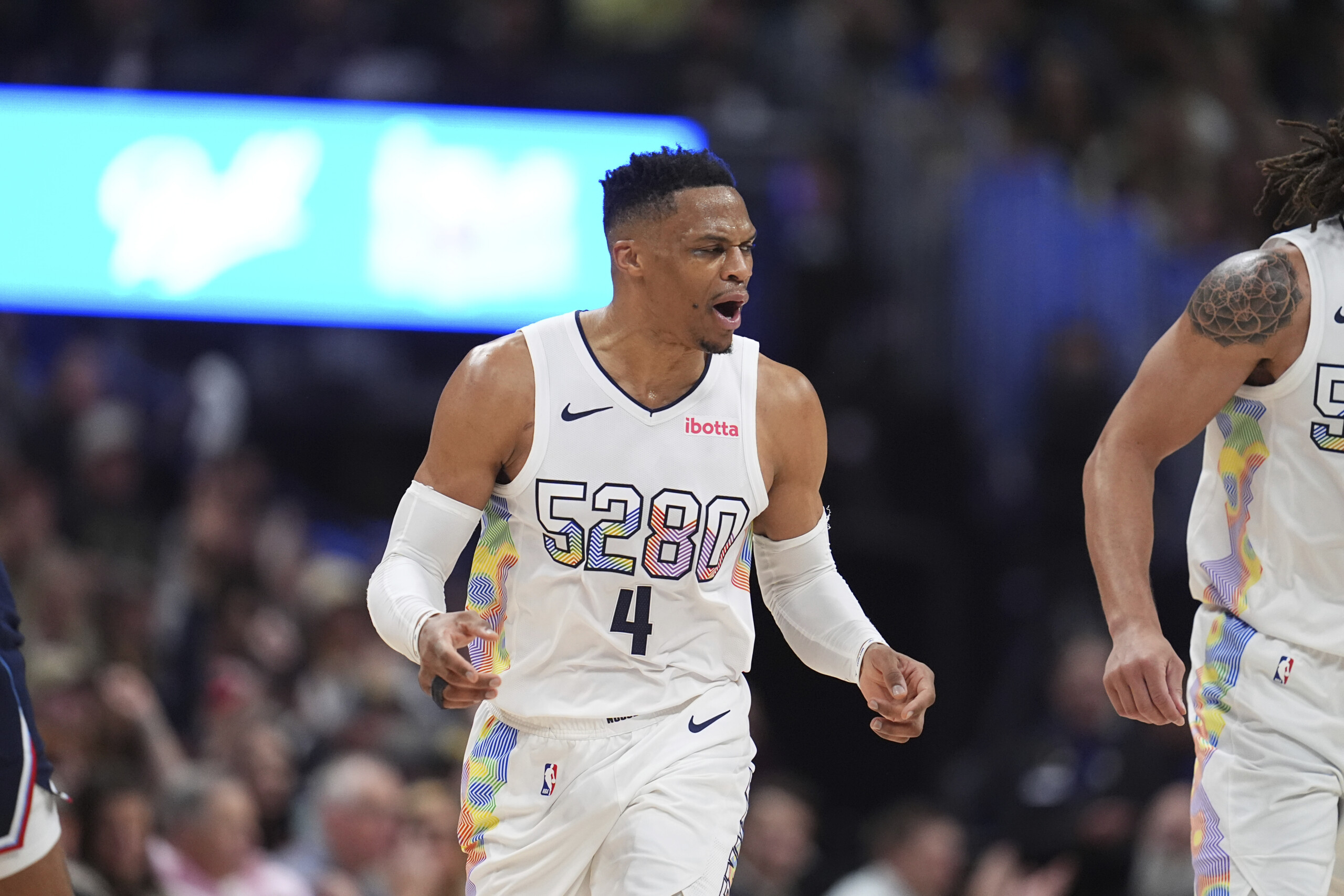 nba lancien mvp russell westbrook signe avec les sacramento kings scaled