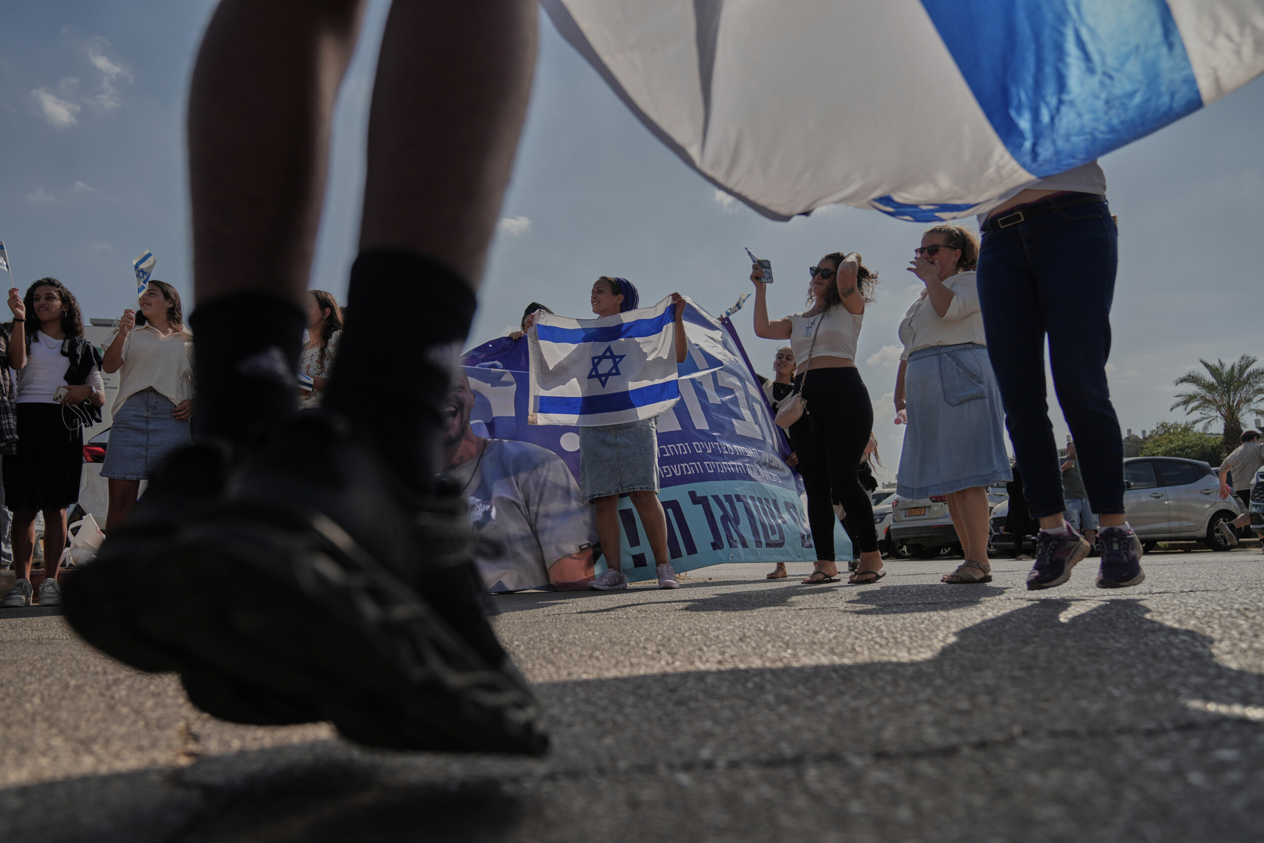 moyen orient familles dotages blocage de laccord si le hamas ne restitue pas les corps scaled