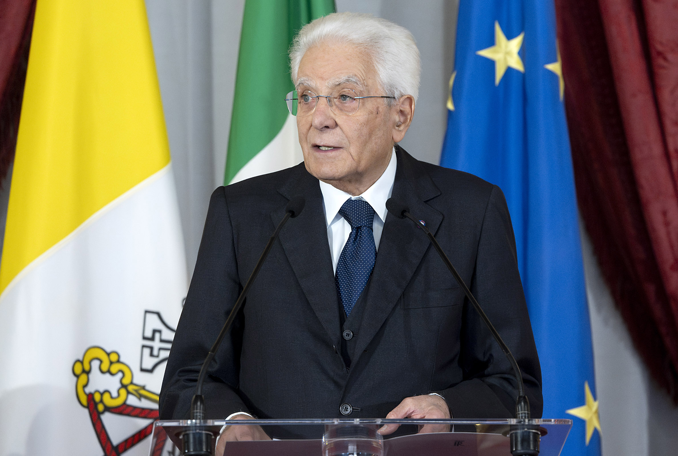verone mattarella assistera demain aux funerailles detat des carabiniers