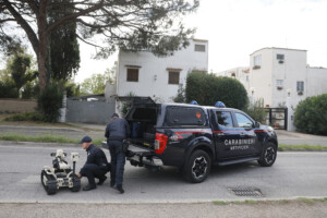 attentat contre ranucci la voiture devant la maison du journaliste avait ete volee a ostia