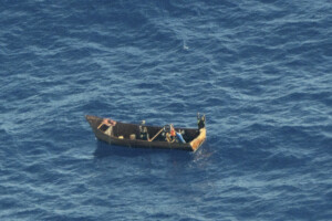 migrants un bateau chavire avec 30 personnes dans la zone maltaise un mort
