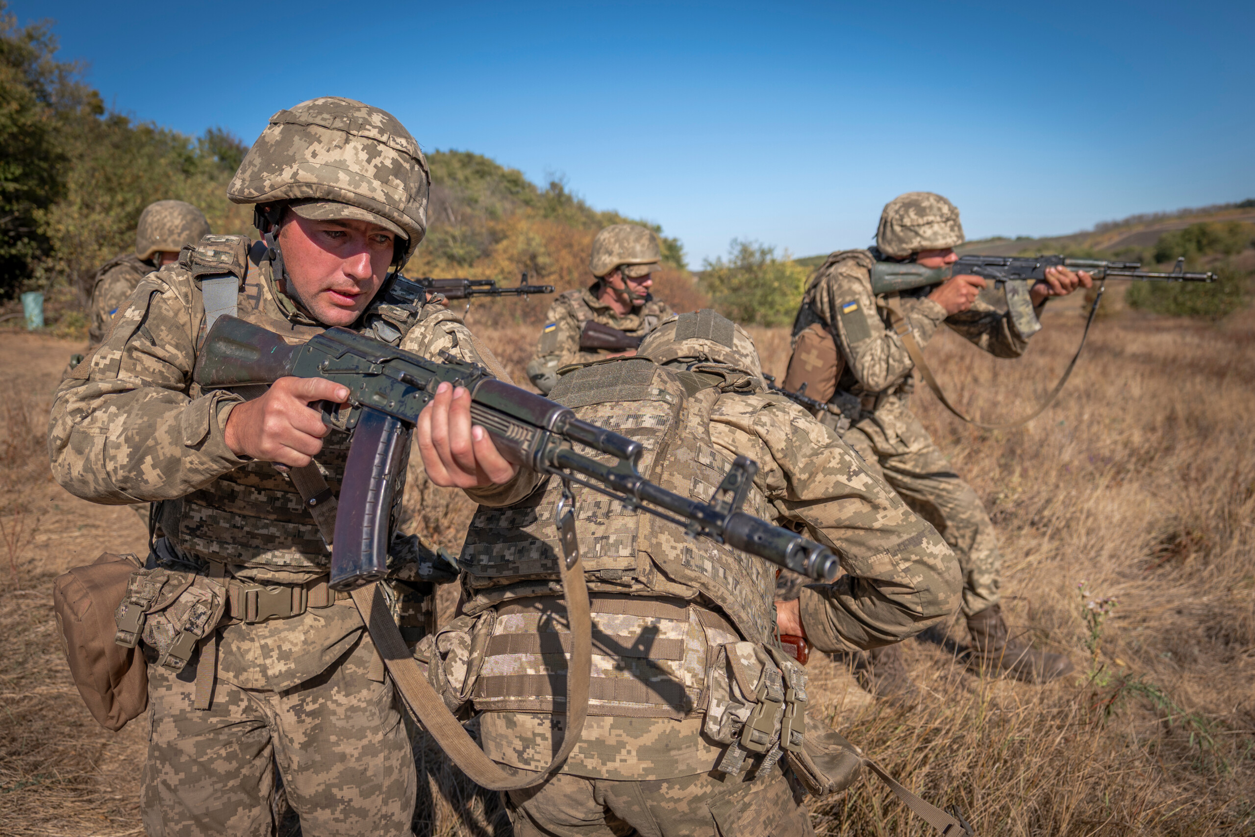 ukraine moscou condamne 15 soldats de kiev captures pour terrorisme scaled