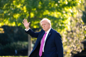 etats unis attaque dun navire transportant de la drogue trump annonce le rapatriement des survivants en equateur et en colombie