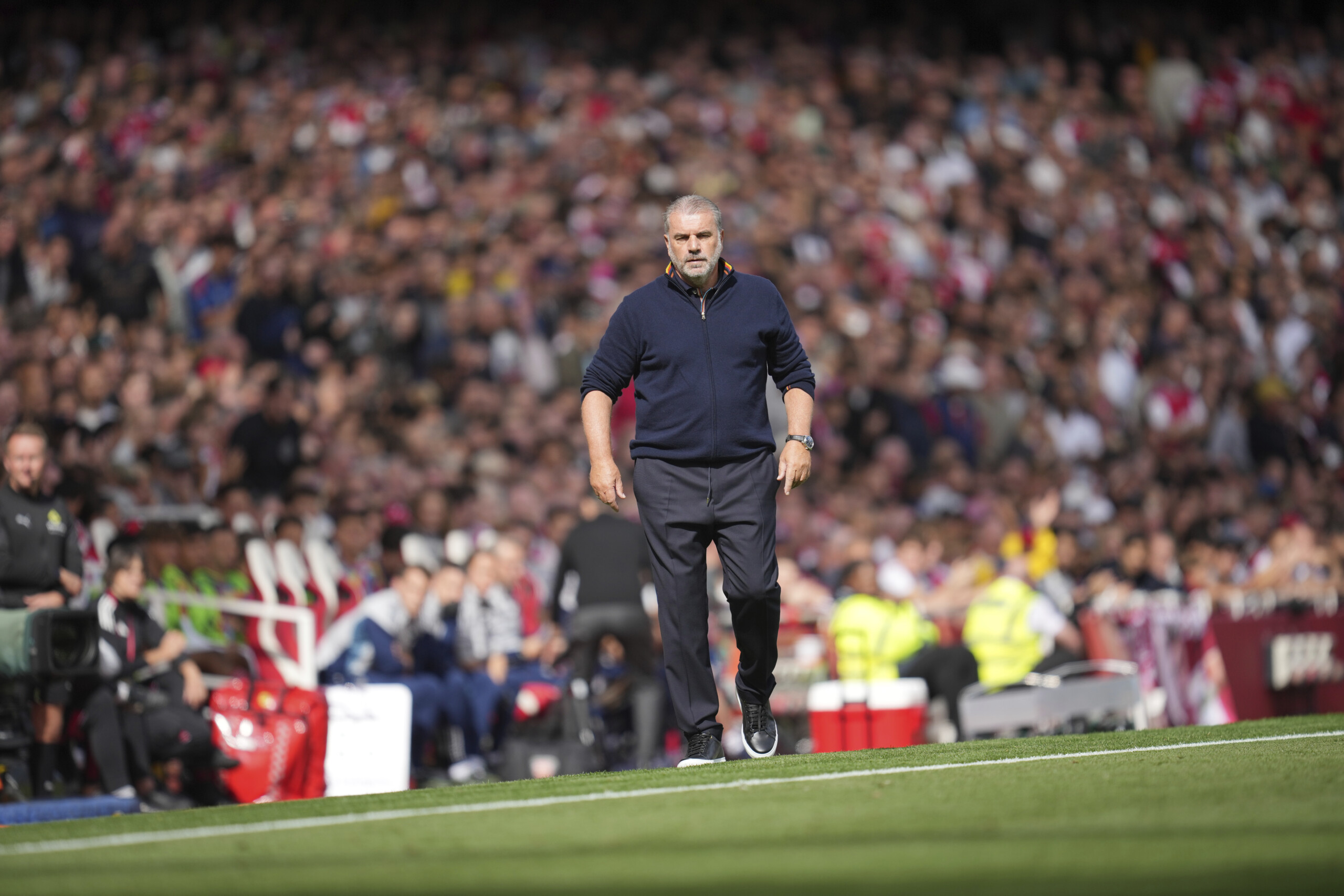 football premier league chelsea en met trois a nottingham forest limoge postecoglou scaled