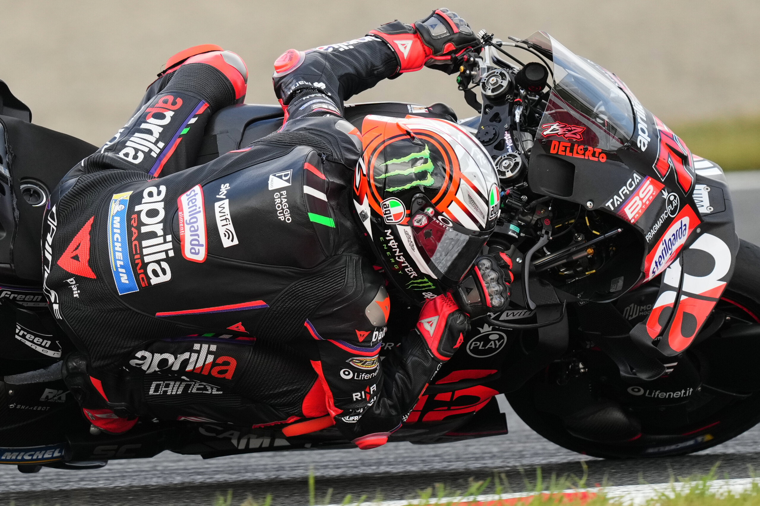 motogp bezzecchi remporte le sprint du grand prix daustralie bagnaia avant dernier scaled