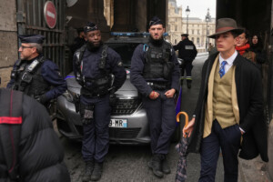 bardella le vol au louvre est une humiliation intolerable pour notre pays