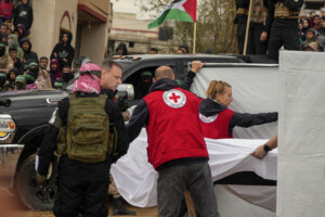 gaza identification du corps du deuxieme otage restitue par le hamas