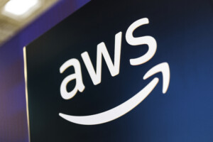 digital des dizaines de sites dont fortnite et snapchat hors service problemes chez aws