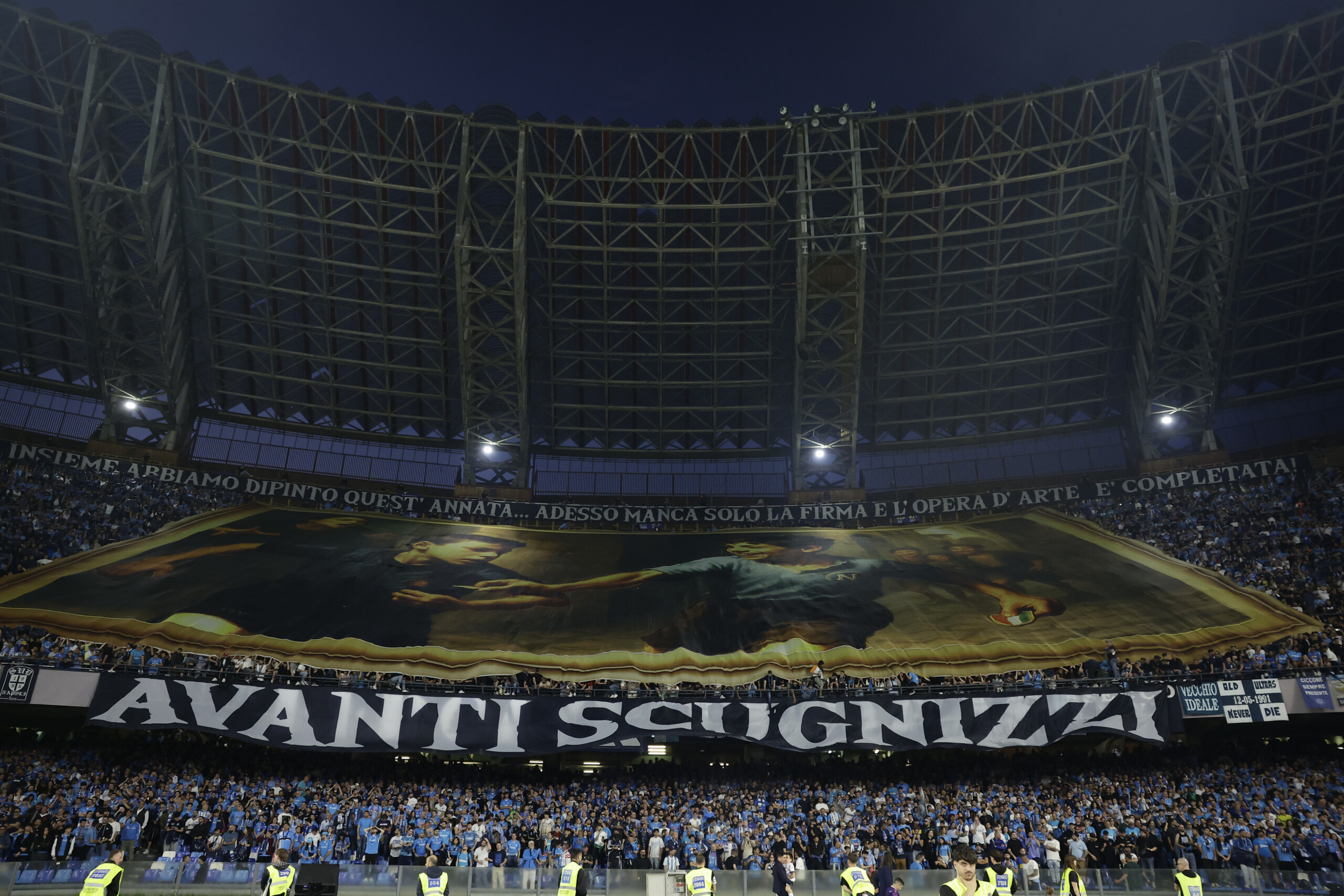 champions selon les medias 180 supporters de naples arretes aux pays bas scaled
