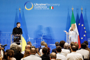 ukraine zelensky voit meloni priorite aux projets de defense et aux reseaux energetiques