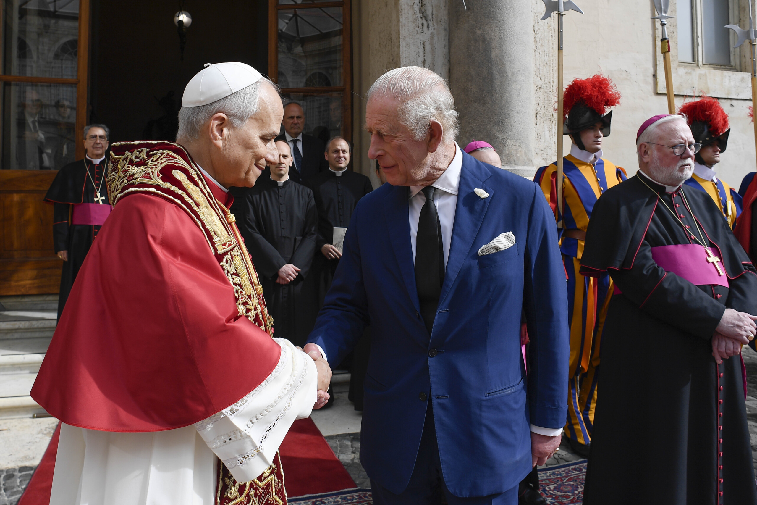 vatican rencontre pape re charles priorite a la paix et a la lutte contre la pauvrete scaled