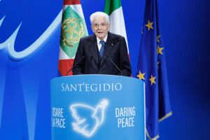mattarella des attitudes hooliganistes et reprehensibles dans les relations internationales