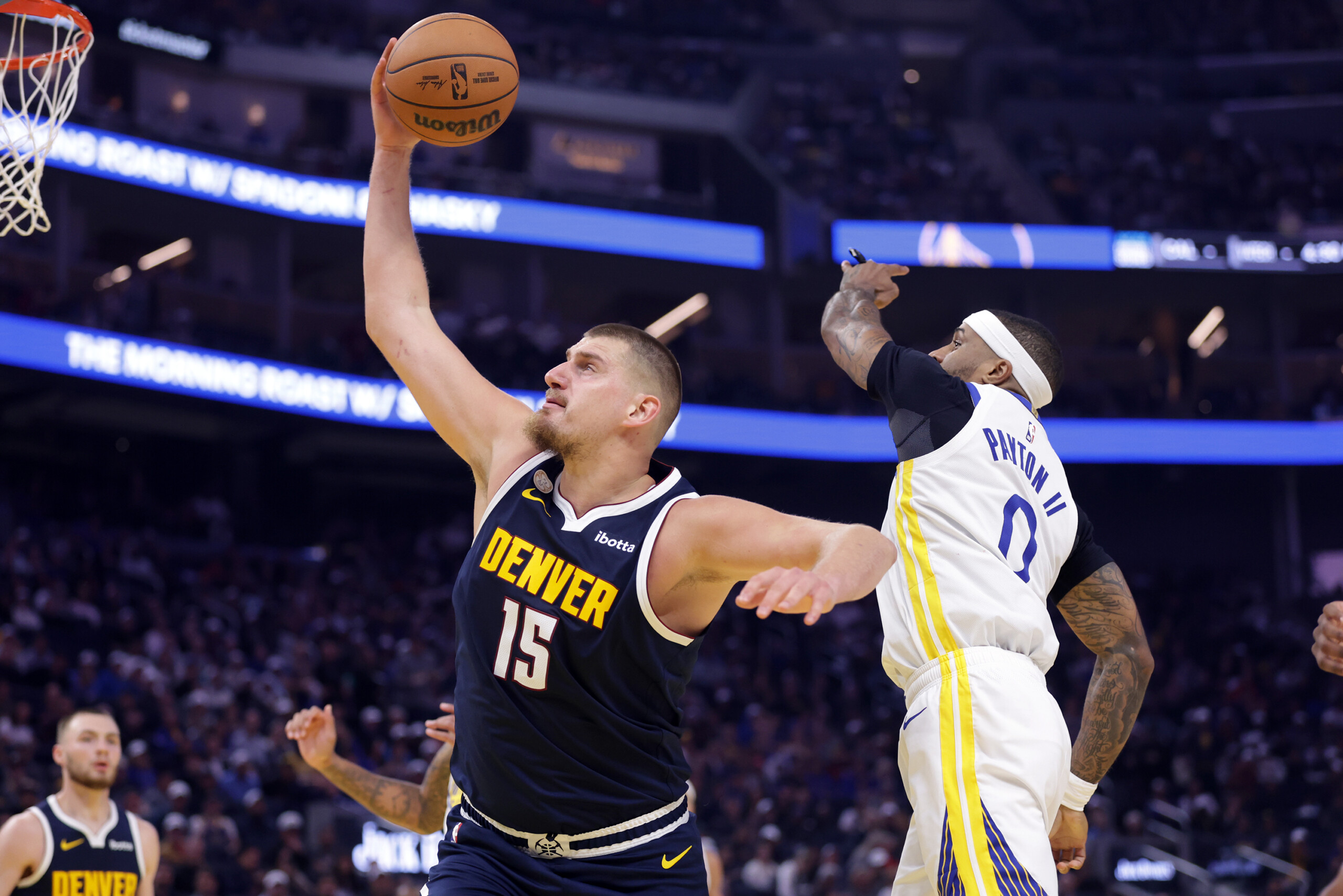 NBA, Oklahoma réalise trois sur trois : Jokic mène Denver 1 nba oklahoma realise trois sur trois jokic mene denver scaled