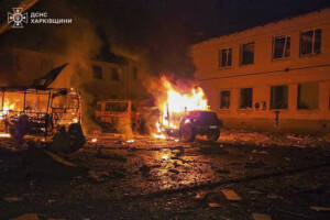 ukraine moscou les troupes russes ont encercle la ville de kupiansk
