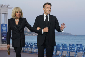 france brigitte macron est un homme dix personnes jugees a paris