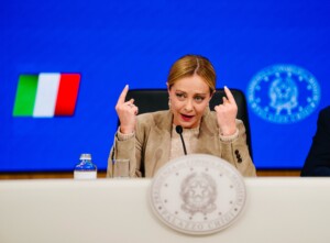 manoeuvre meloni 5 milliards sur 44 de benefices les banques peuvent etre satisfaites