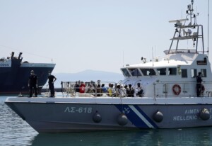 migrants naufrage au large de lesbos au moins 4 morts