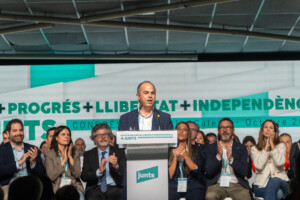 espagne junts exclut toute motion de censure contre sanchez avec le pp et vox