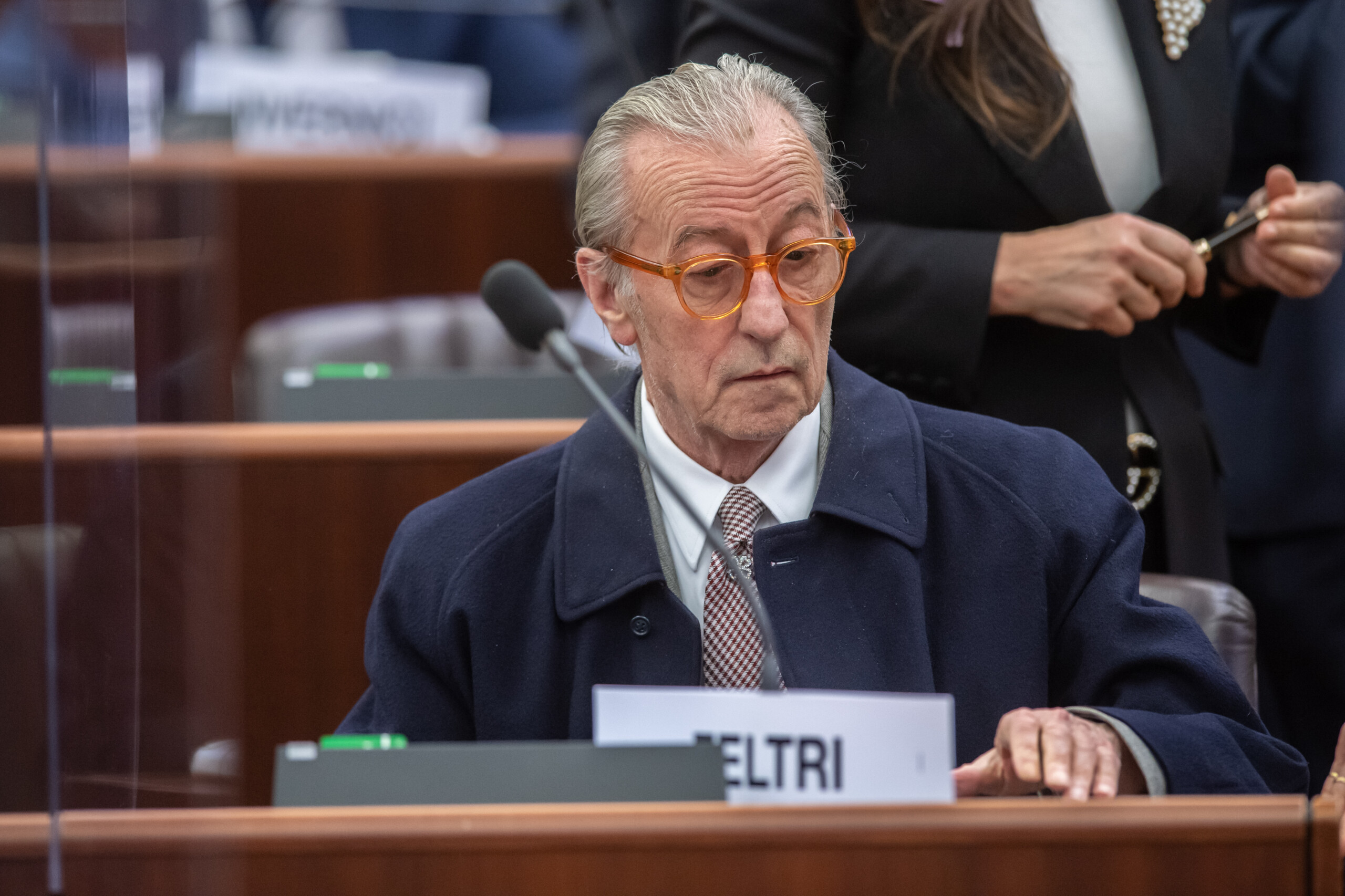 Vittorio Feltri : « Agressé par deux personnes, j'ai réagi en leur donnant un coup de poing » 1 vittorio feltri agresse par deux personnes jai reagi en leur donnant un coup de poing scaled